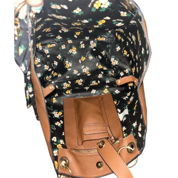 Steve Madden Women's Bwilde Faux Leather Brown & Interior Floral Tote
Purse - Picture 5 of 11